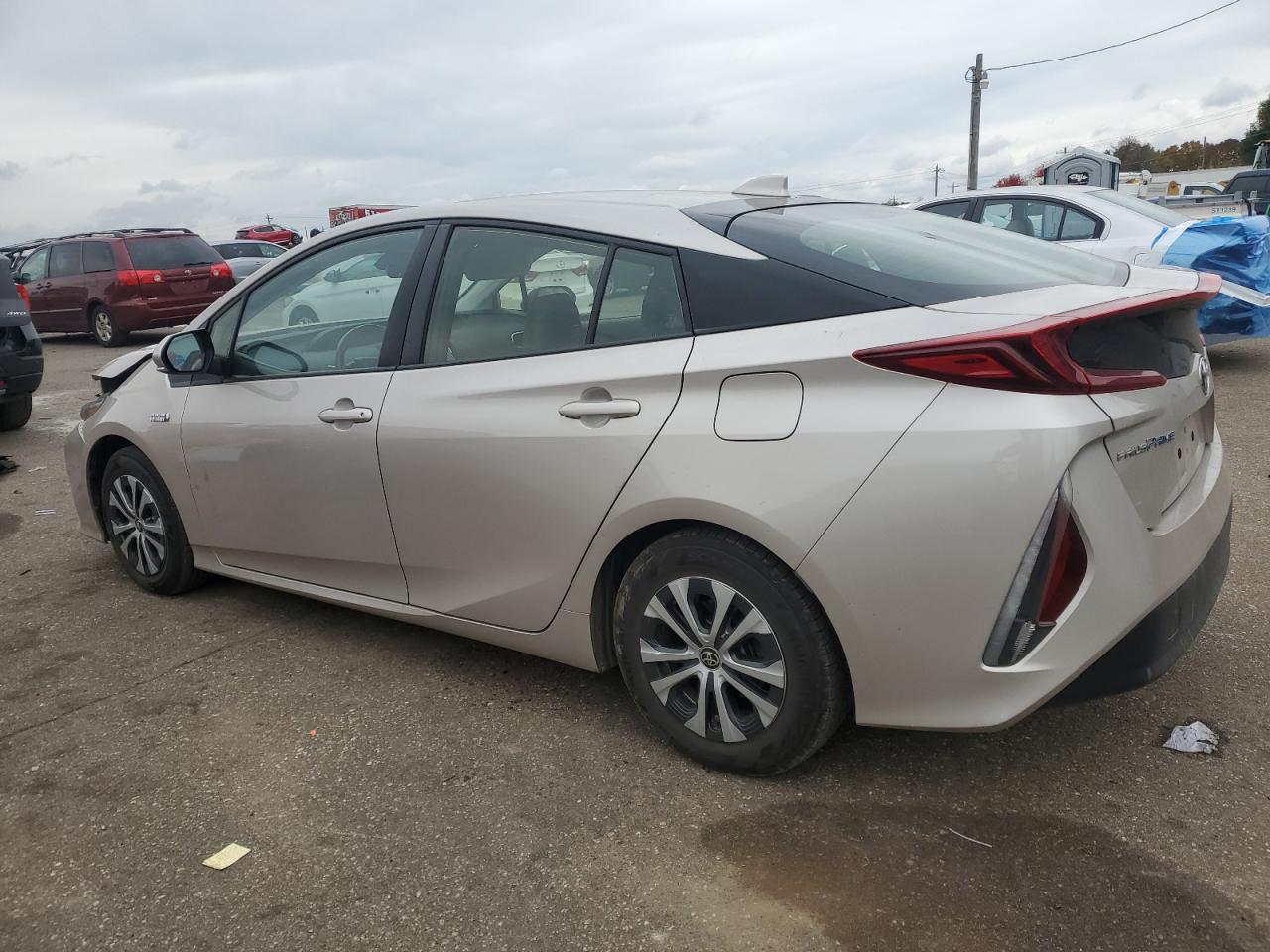 TOYOTA PRIUS PRIME LE