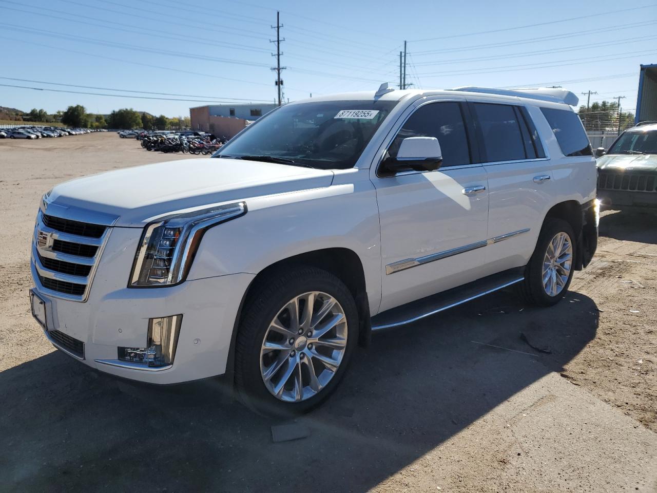 CADILLAC ESCALADE LUXURY