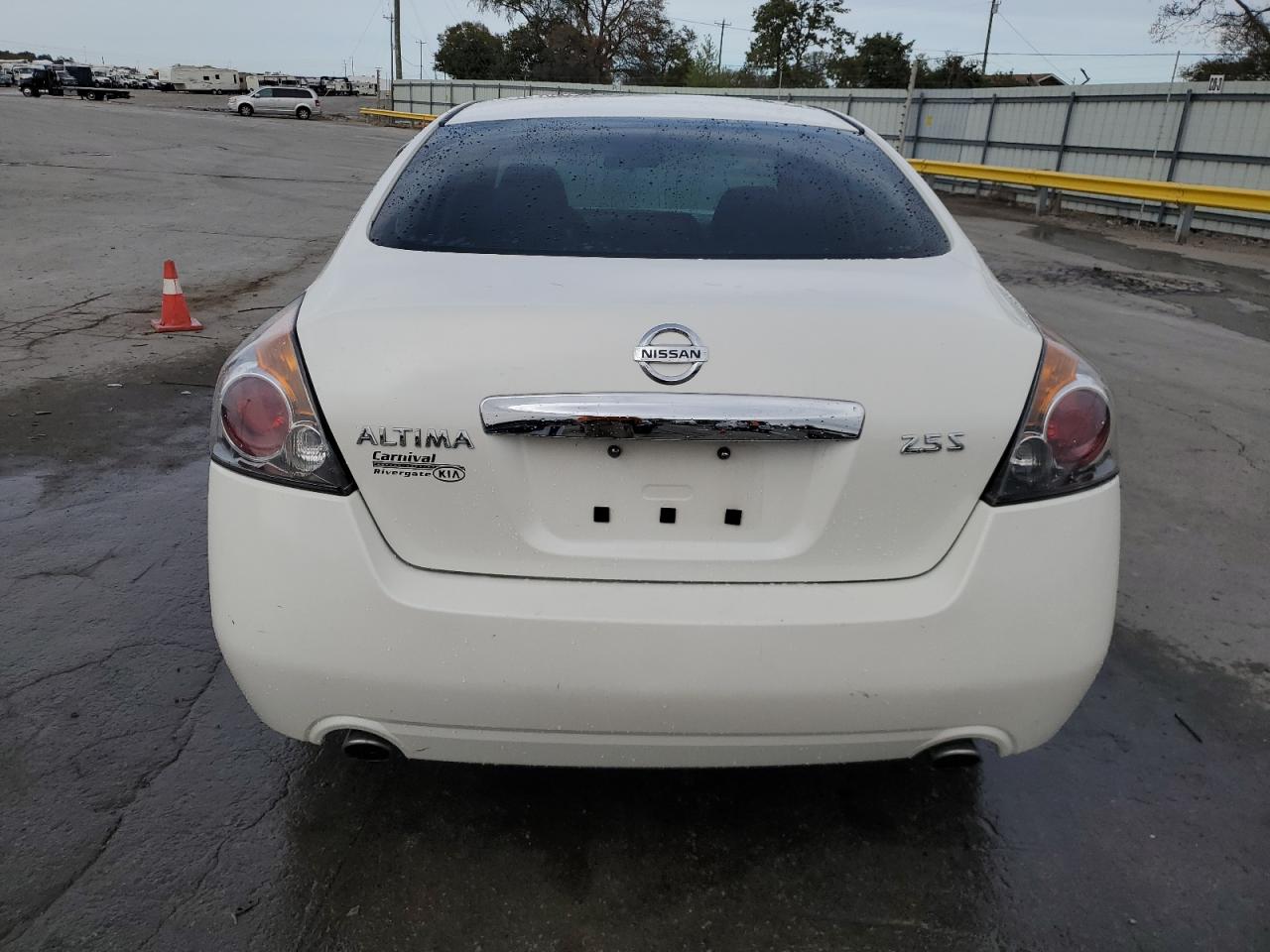 NISSAN ALTIMA BASE