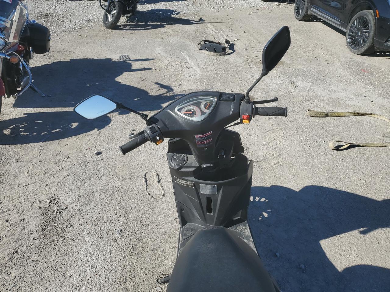 Lot #3282525872 2022 TAIZ MOPED