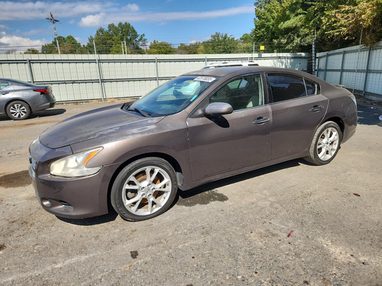 NISSAN MAXIMA S