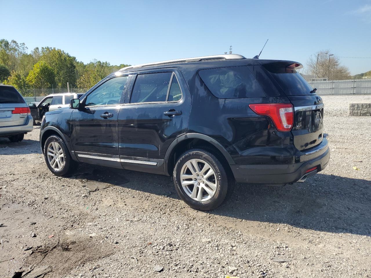FORD EXPLORER XLT