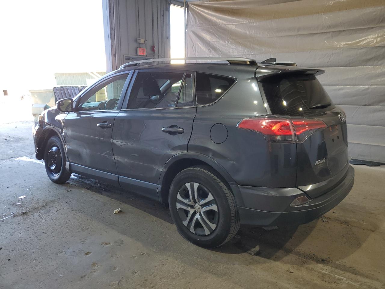 TOYOTA RAV4 LE