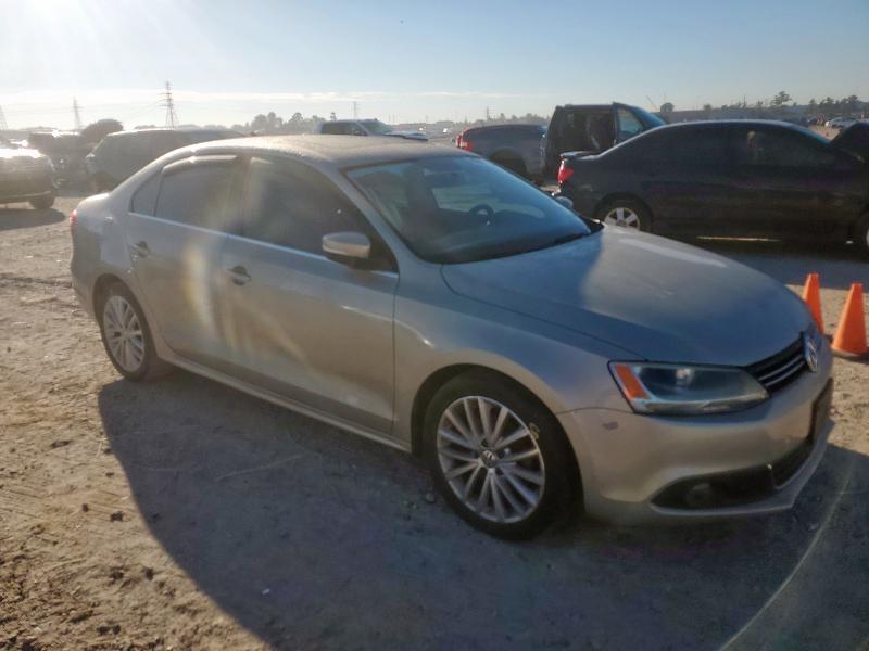 2013 VOLKSWAGEN JETTA SEL #3304817537
