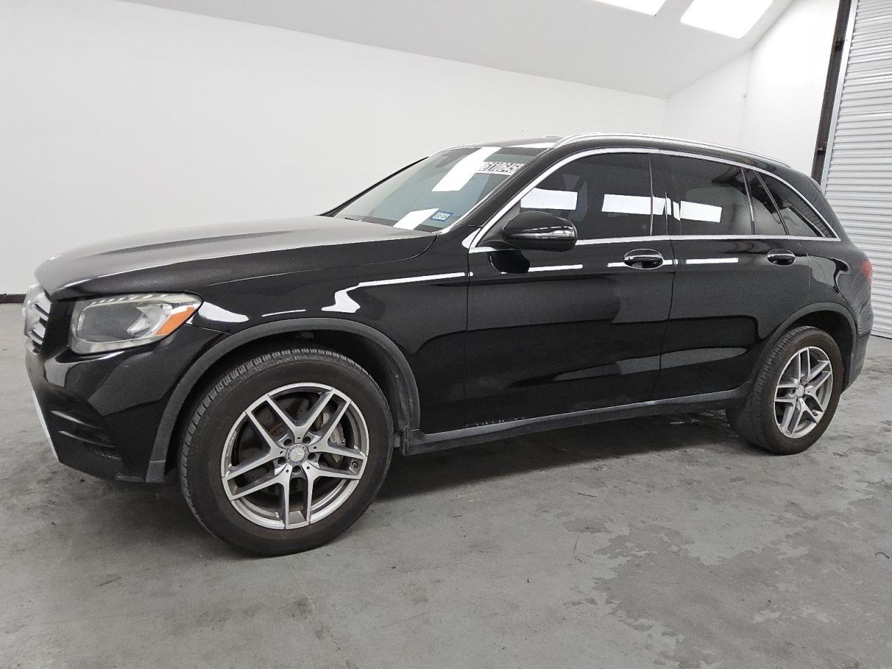 MERCEDES-BENZ GLC-CLASS 300