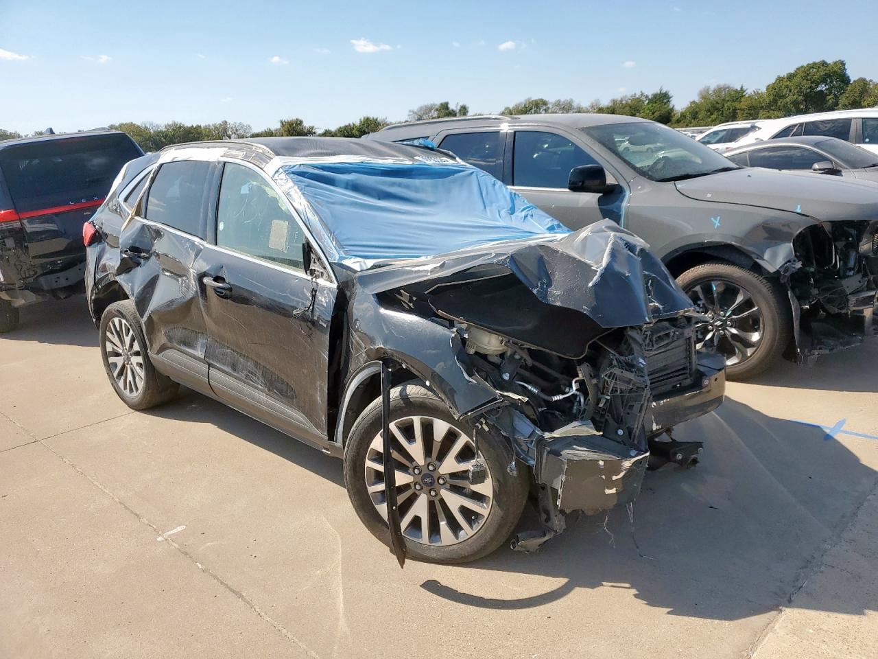 FORD ESCAPE TITANIUM