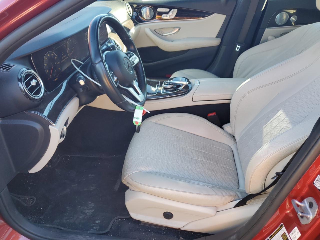 MERCEDES-BENZ E-CLASS 300