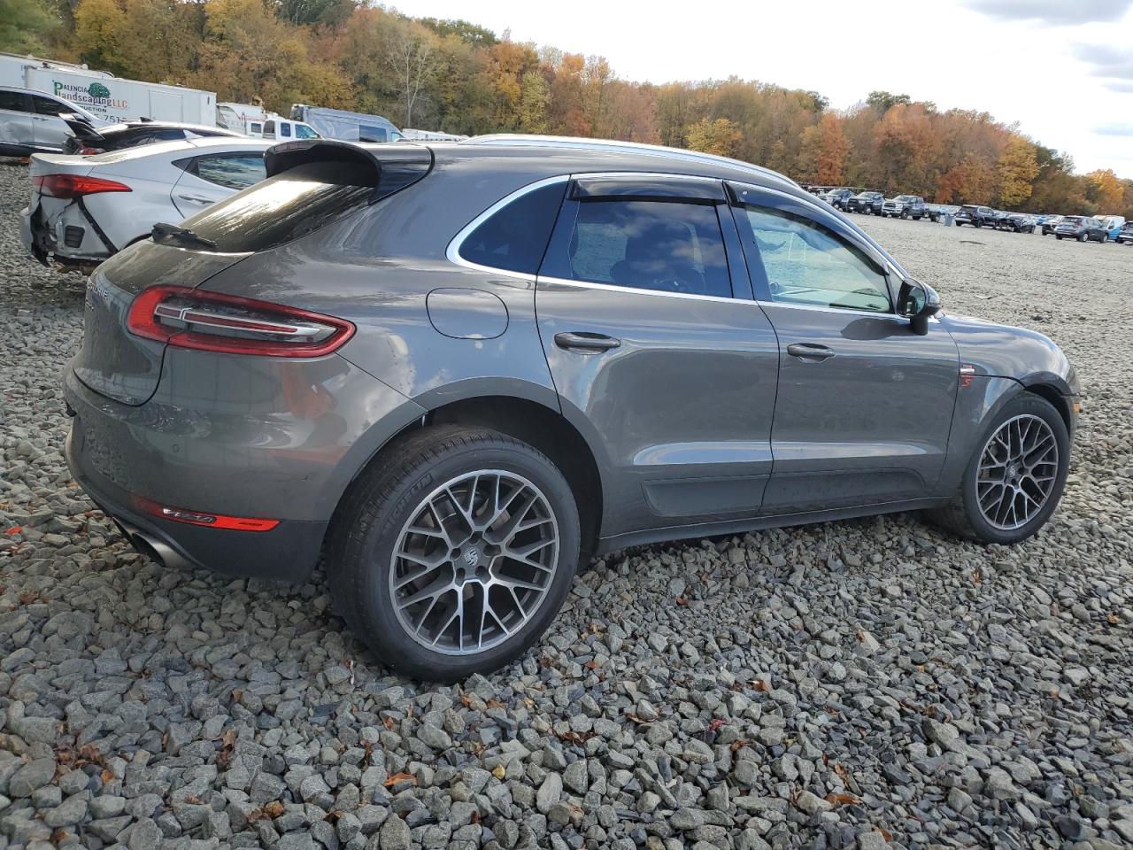PORSCHE MACAN S