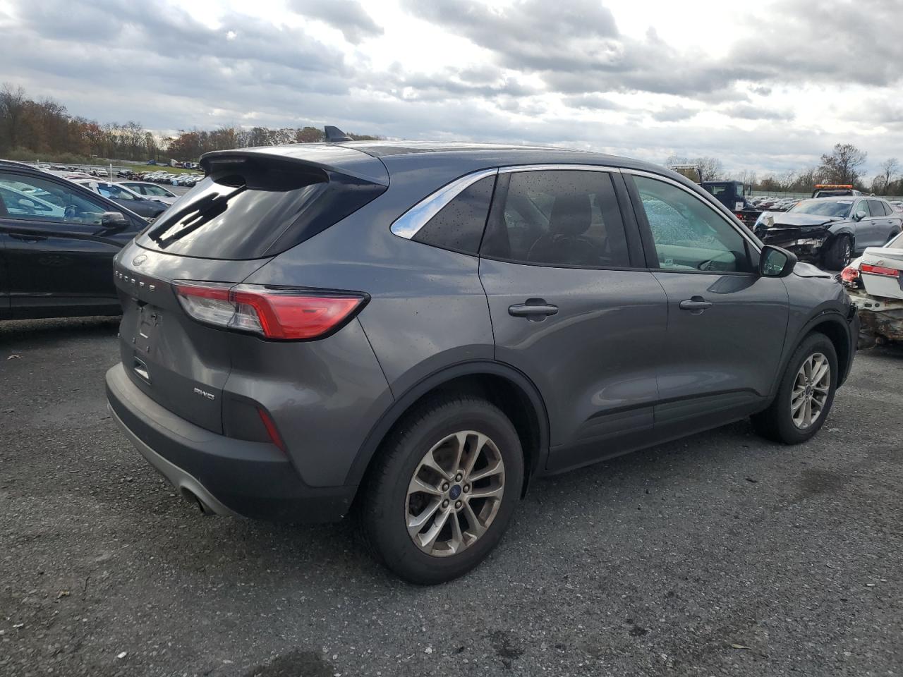 Lot #3301933425 2022 FORD ESCAPE SE