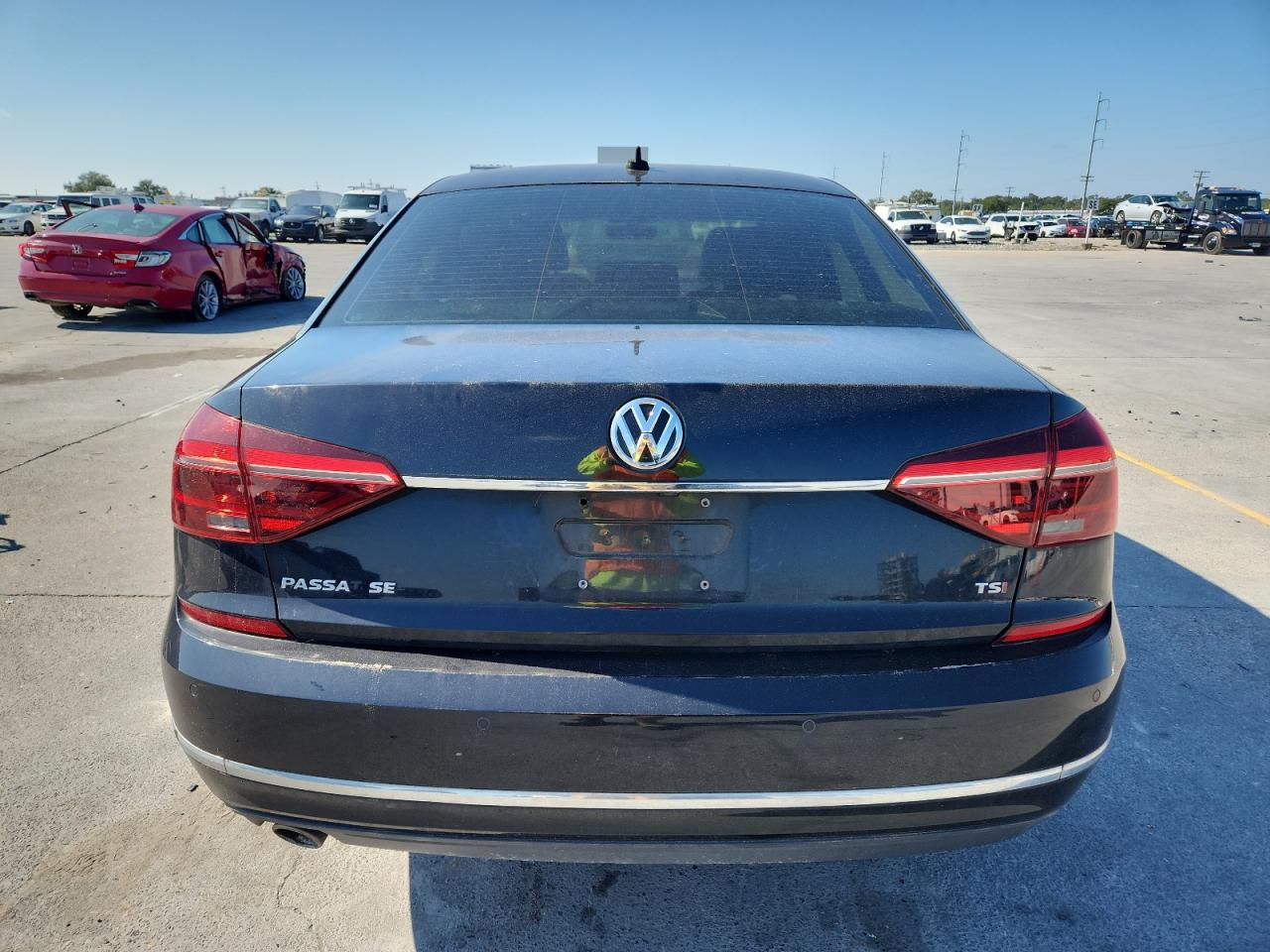 VOLKSWAGEN PASSAT SE