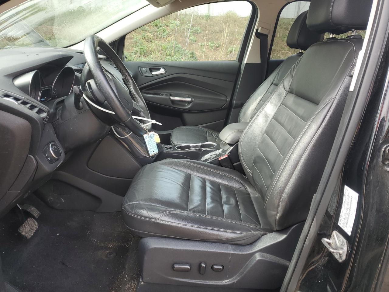 FORD ESCAPE TITANIUM