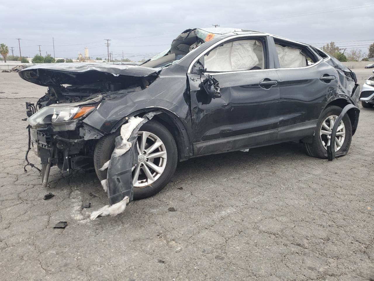 NISSAN ROGUE SPORT S