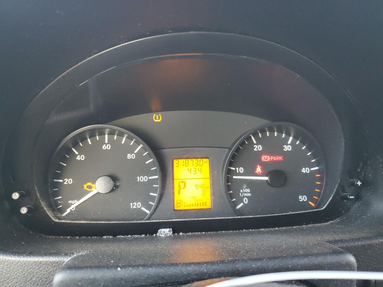 MERCEDES-BENZ SPRINTER 2500