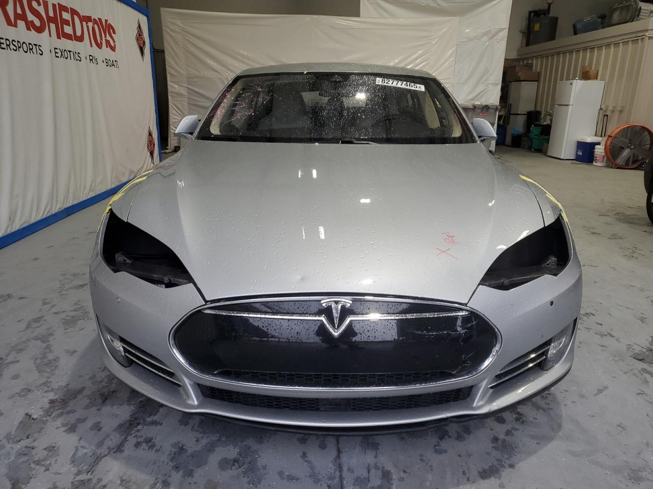 TESLA MODEL S