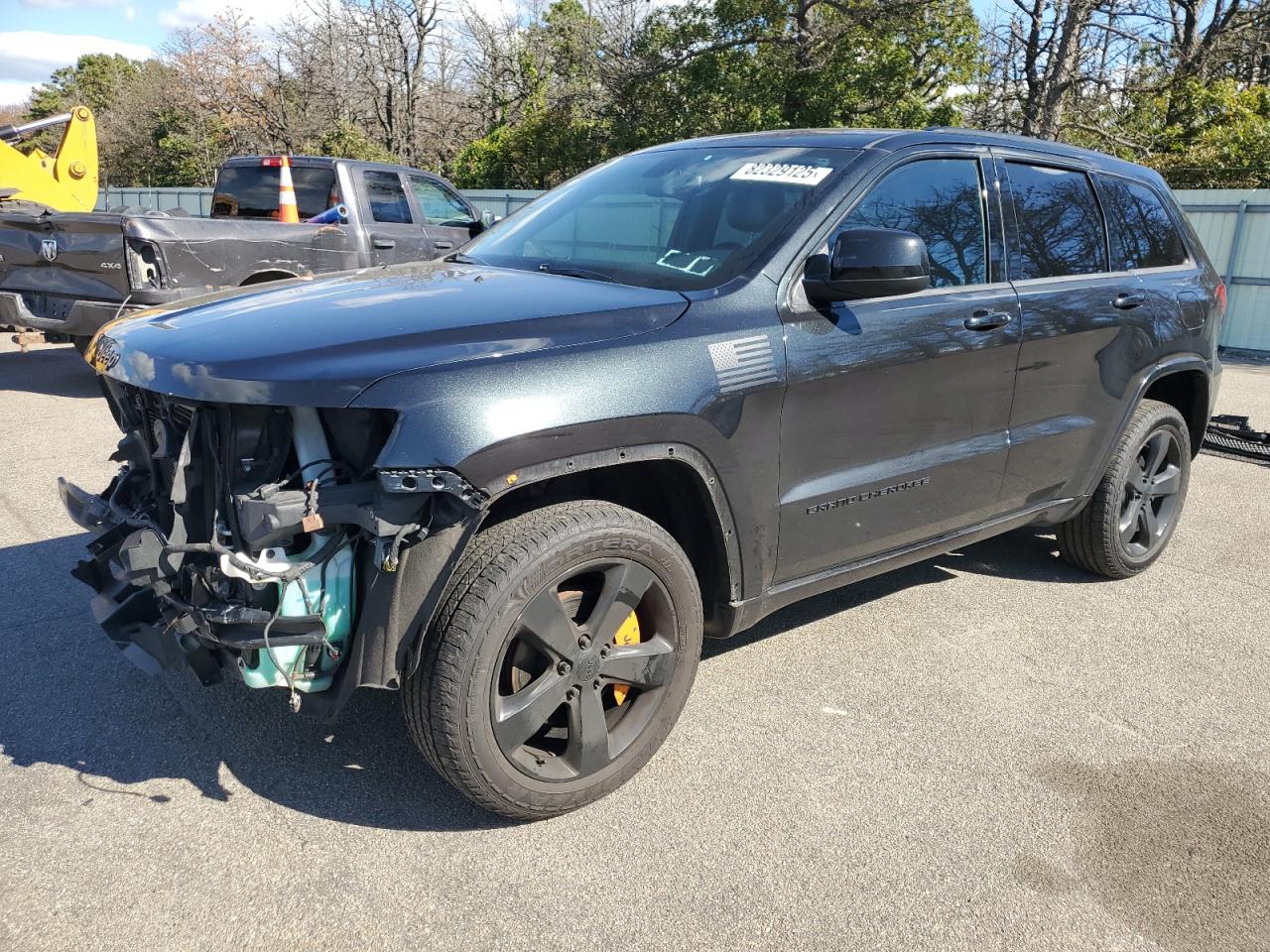  Salvage Jeep Grand Cherokee
