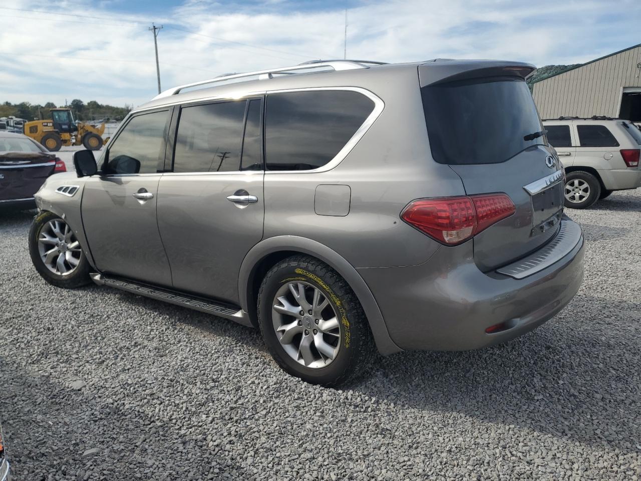 INFINITI QX56
