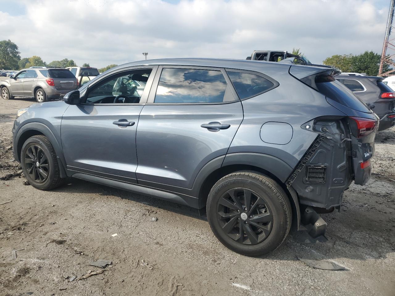 HYUNDAI TUCSON SE