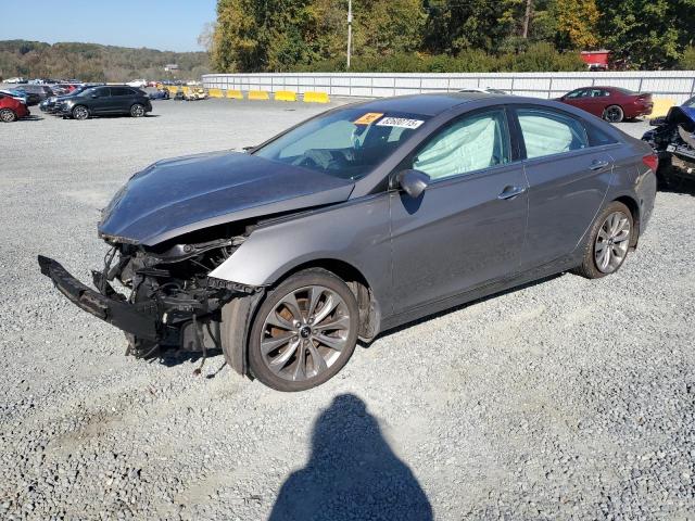 Global Auto Auctions: 2013 HYUNDAI SONATA SE