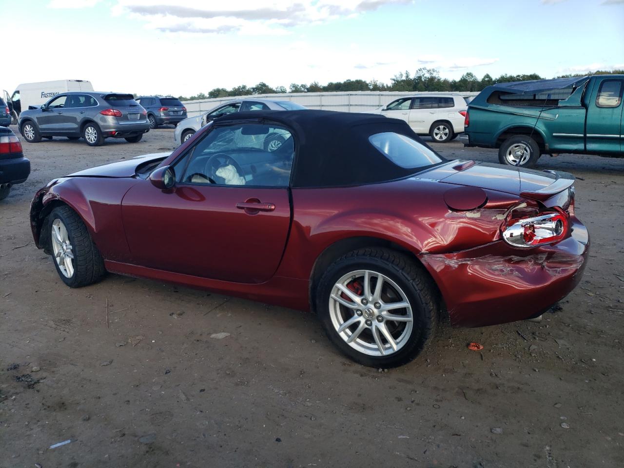 MAZDA MX-5 MIATA