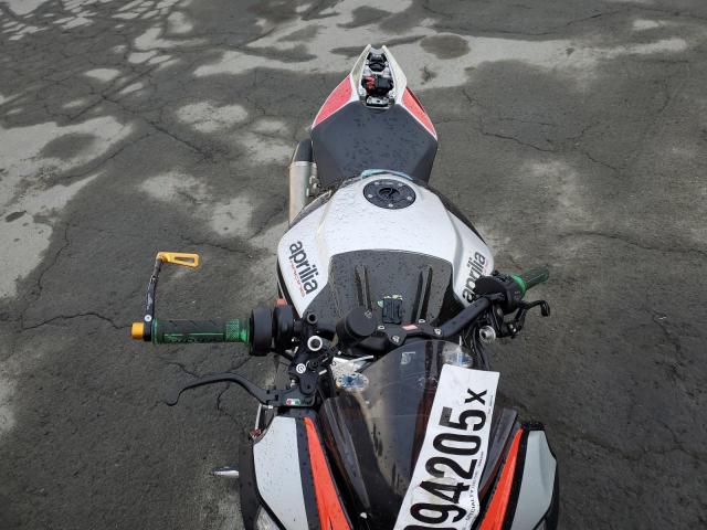 2017 APRILIA TUONO V4 1 ZD4KGUA01HS000233