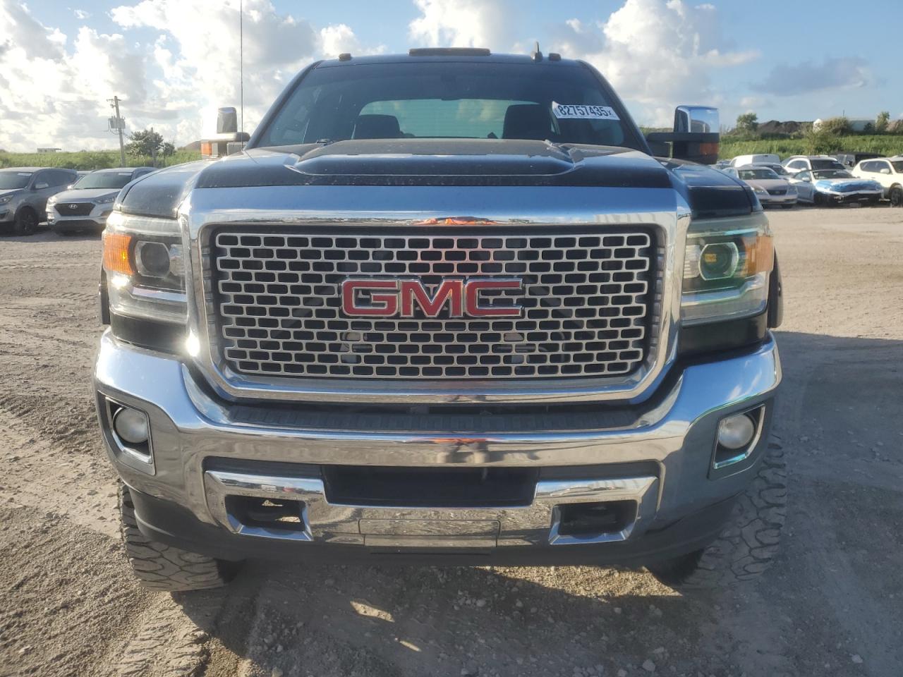 GMC SIERRA K2500 SLT