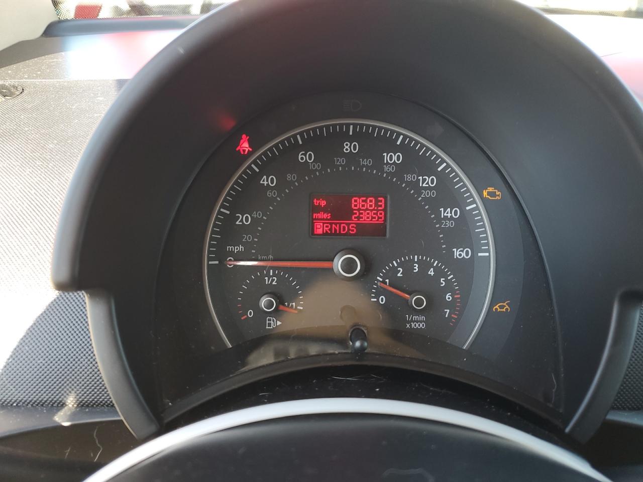 VOLKSWAGEN BEETLE NEW BEETLE