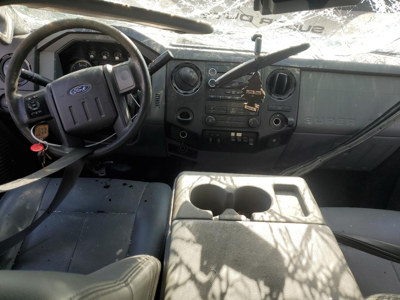 FORD F-550 SUPER DUTY