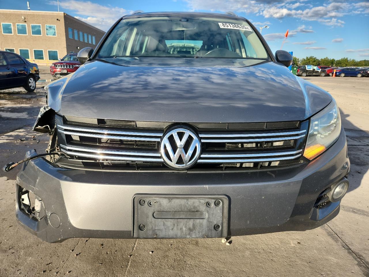 VOLKSWAGEN TIGUAN S