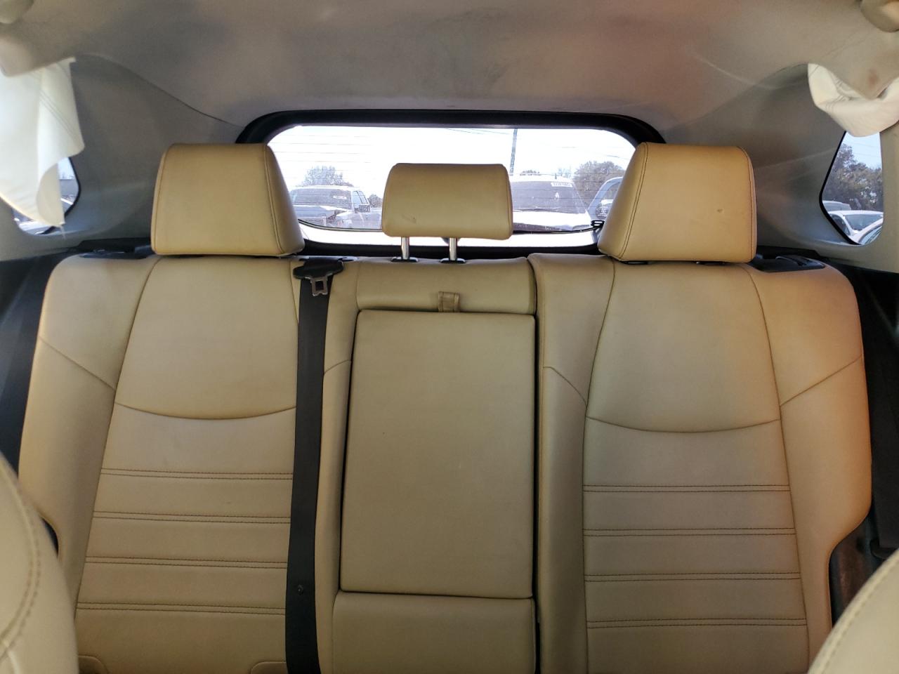 TOYOTA RAV4 XLE PREMIUM