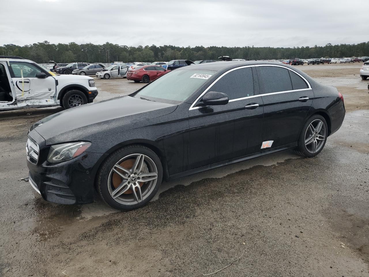 MERCEDES-BENZ E-CLASS 300