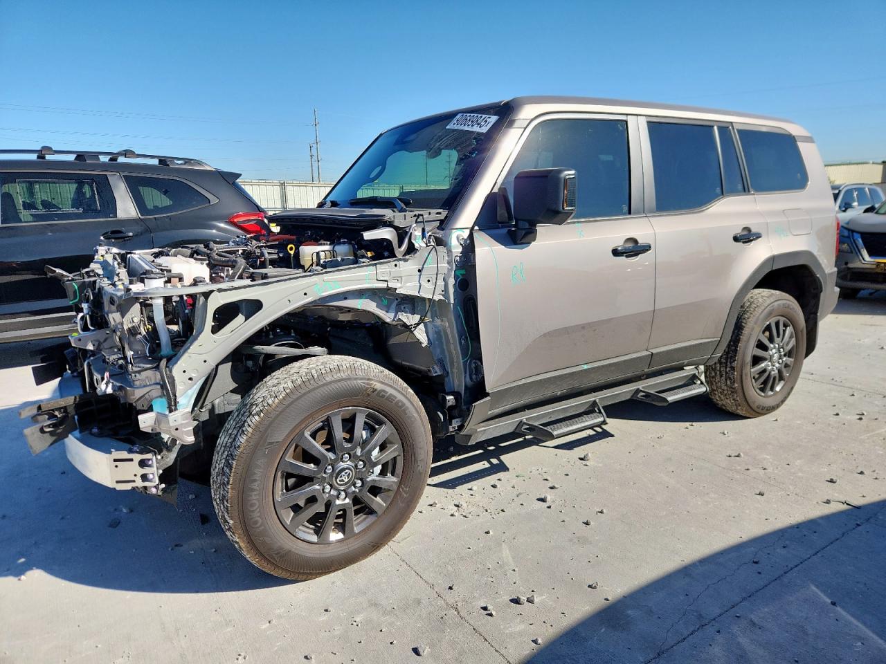 TOYOTA LAND CRUISER BASE