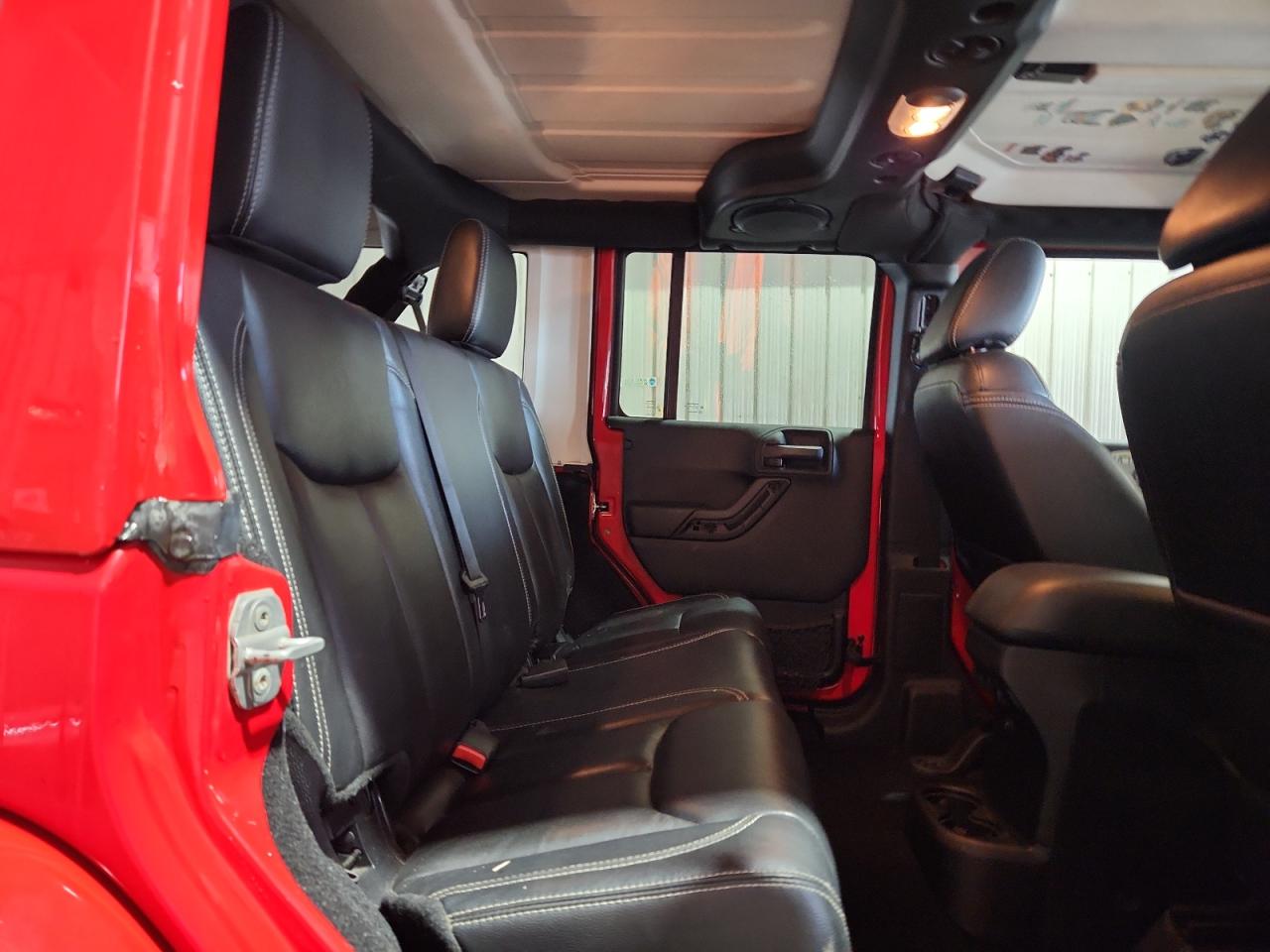 JEEP WRANGLER SAHARA