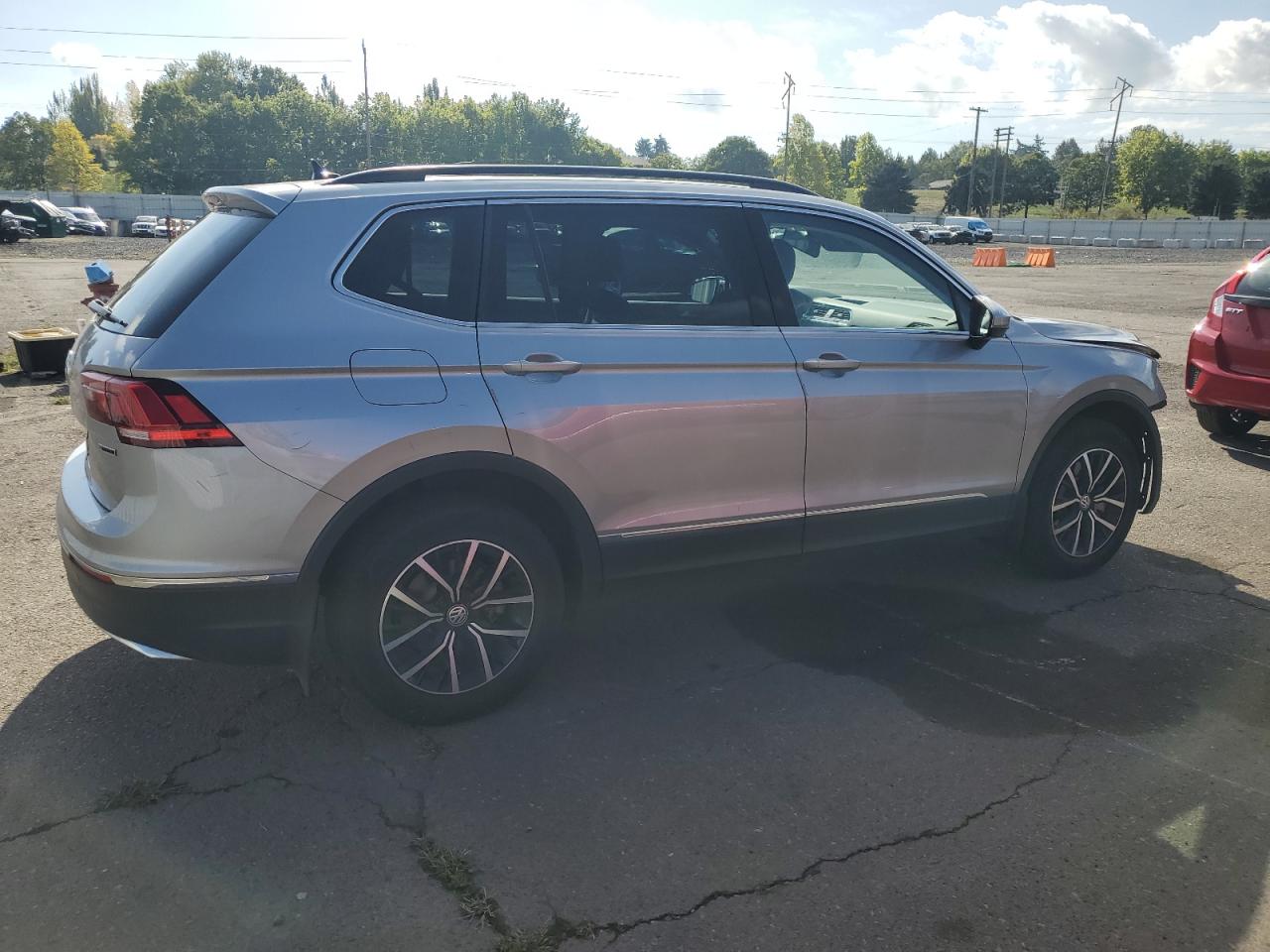 VOLKSWAGEN TIGUAN SE