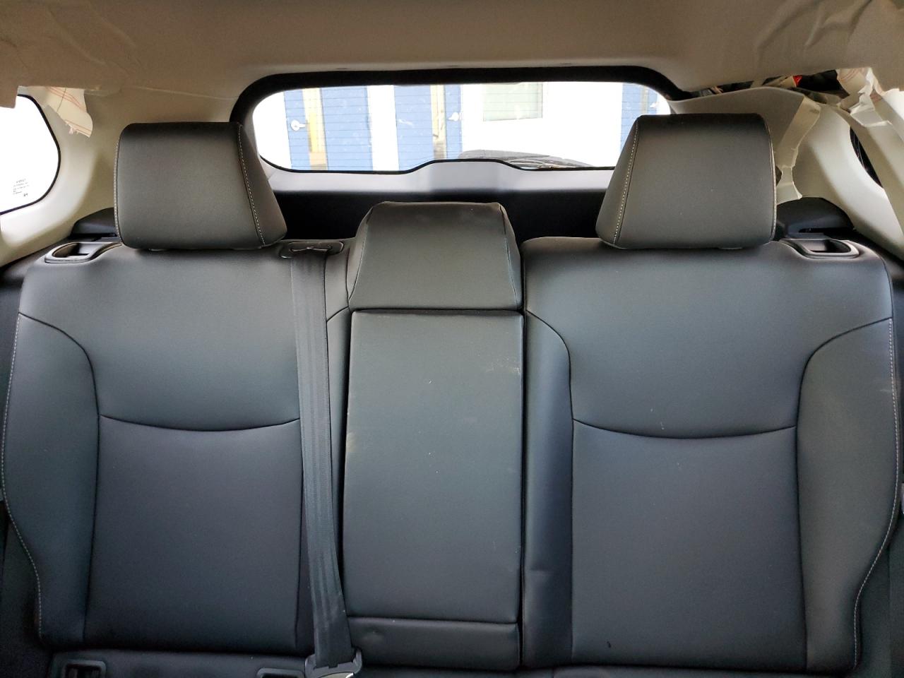 TOYOTA COROLLA CROSS XLE