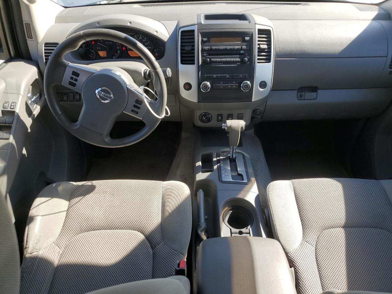 NISSAN FRONTIER S