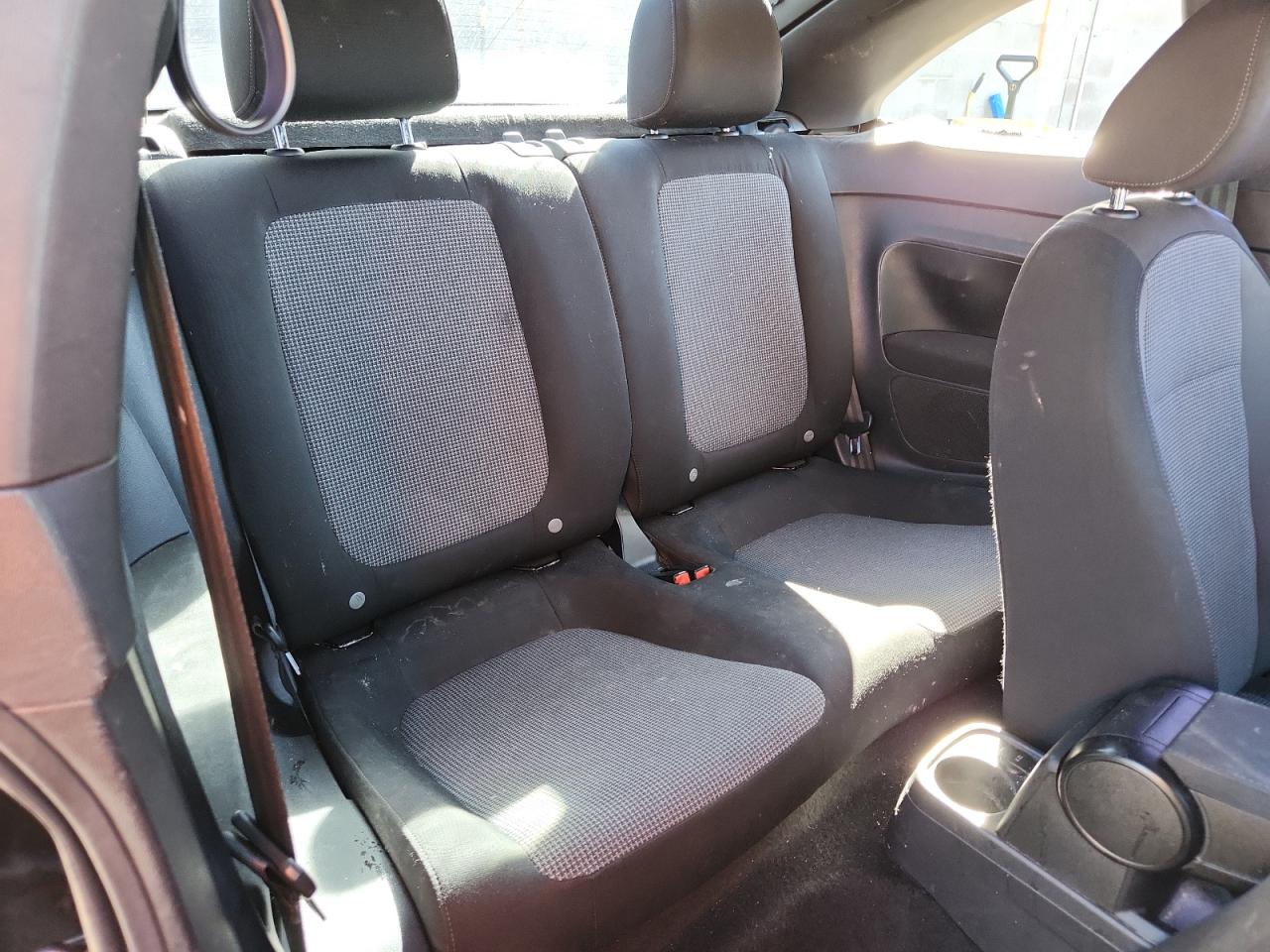 VOLKSWAGEN BEETLE 1.8T