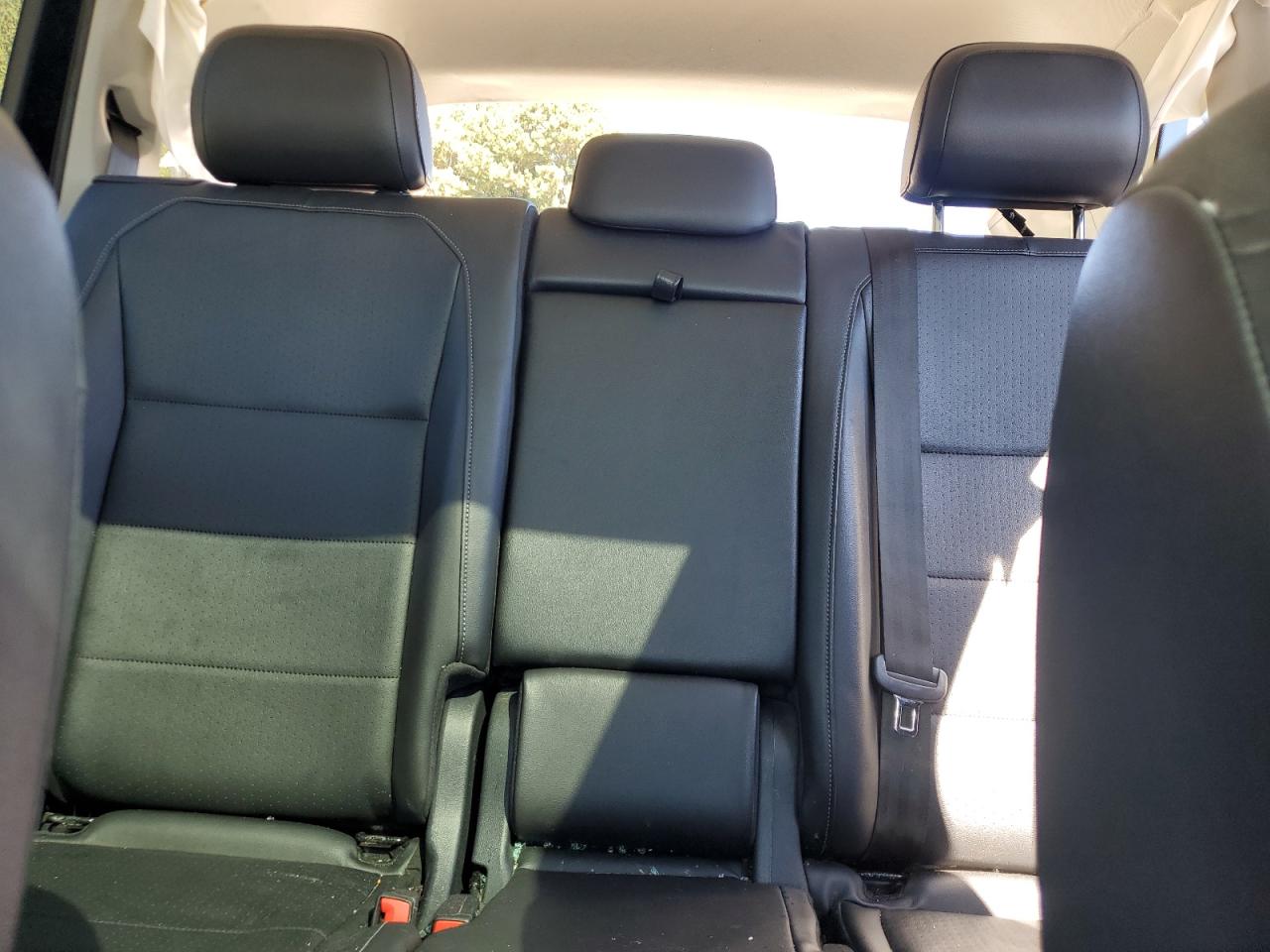 VOLKSWAGEN TIGUAN SE