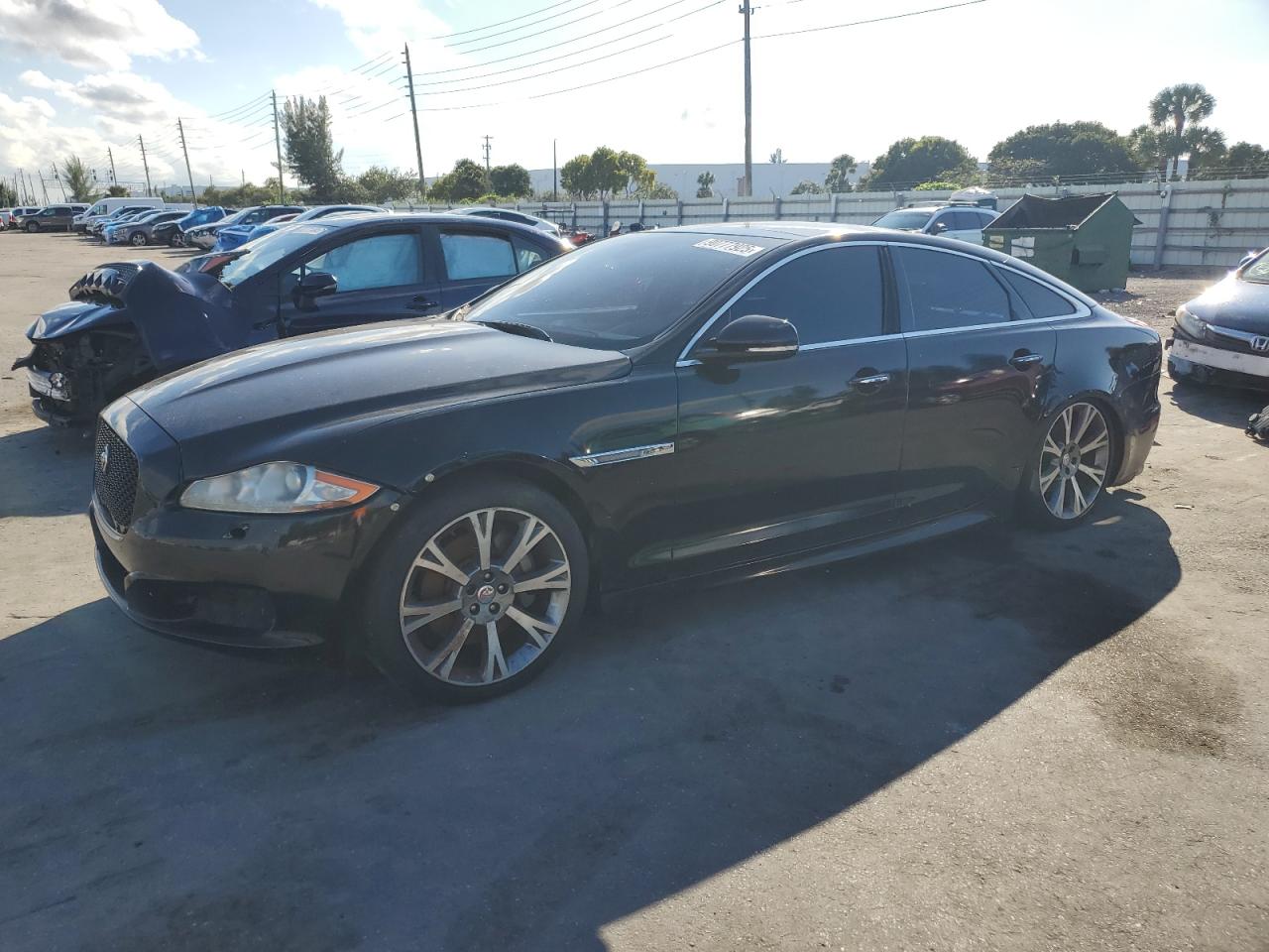 JAGUAR XJ