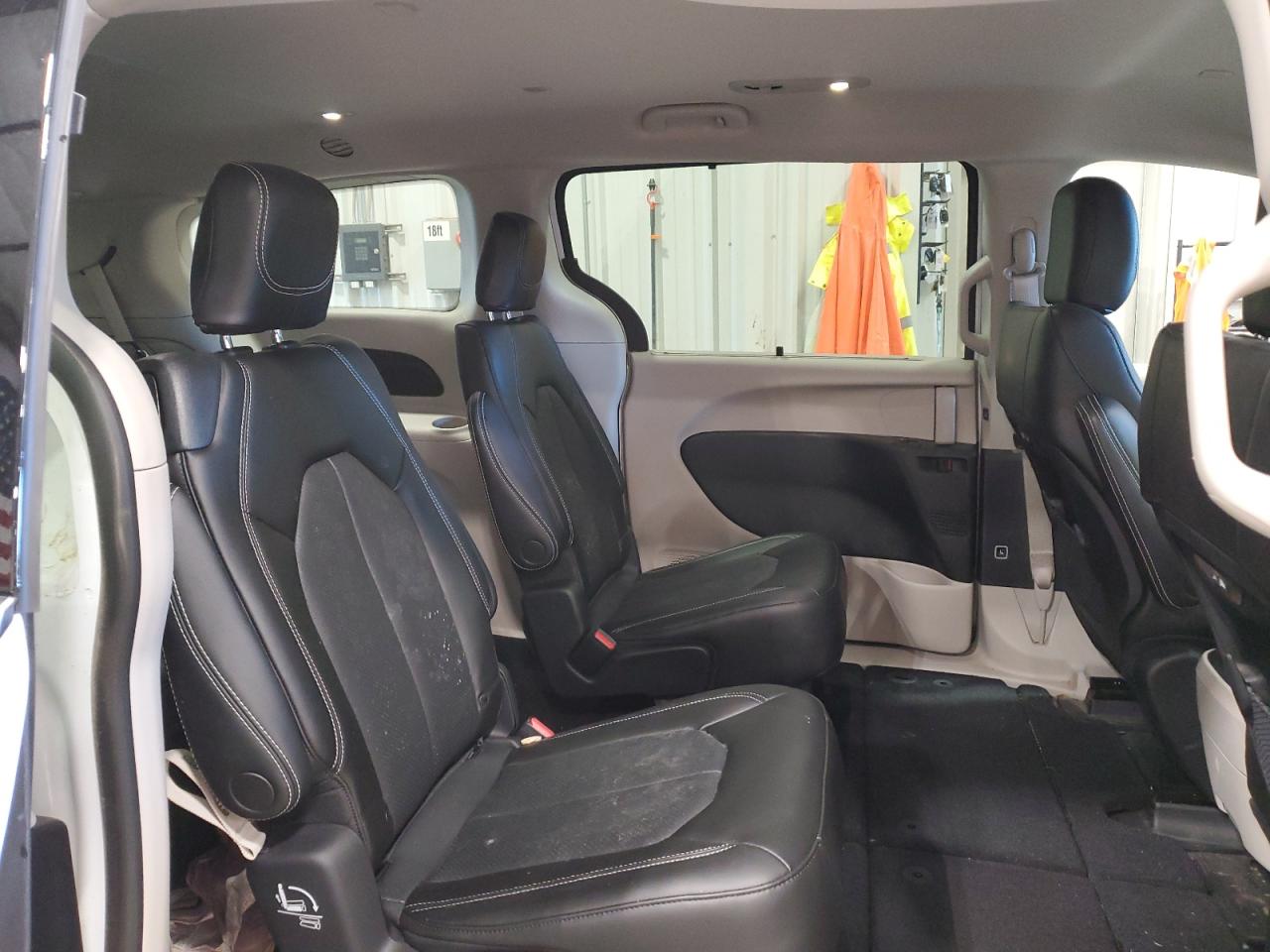 CHRYSLER PACIFICA TOURING L