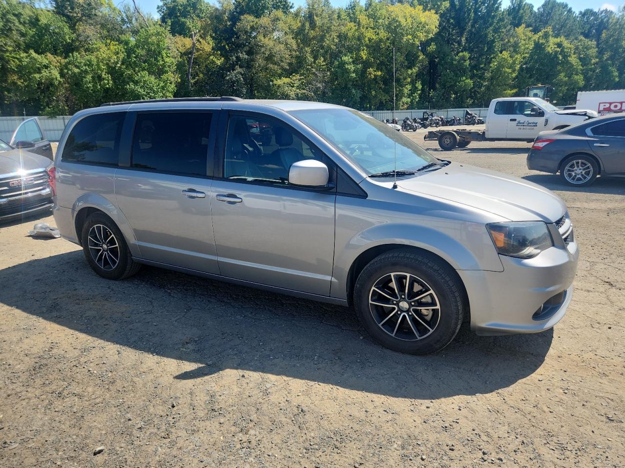 Lot #3316765447 2019 DODGE GRAND CARA