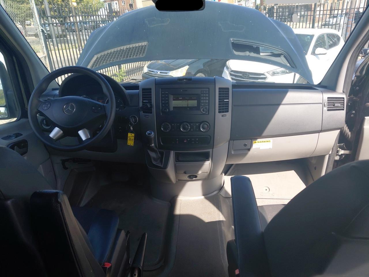 MERCEDES-BENZ SPRINTER 2500