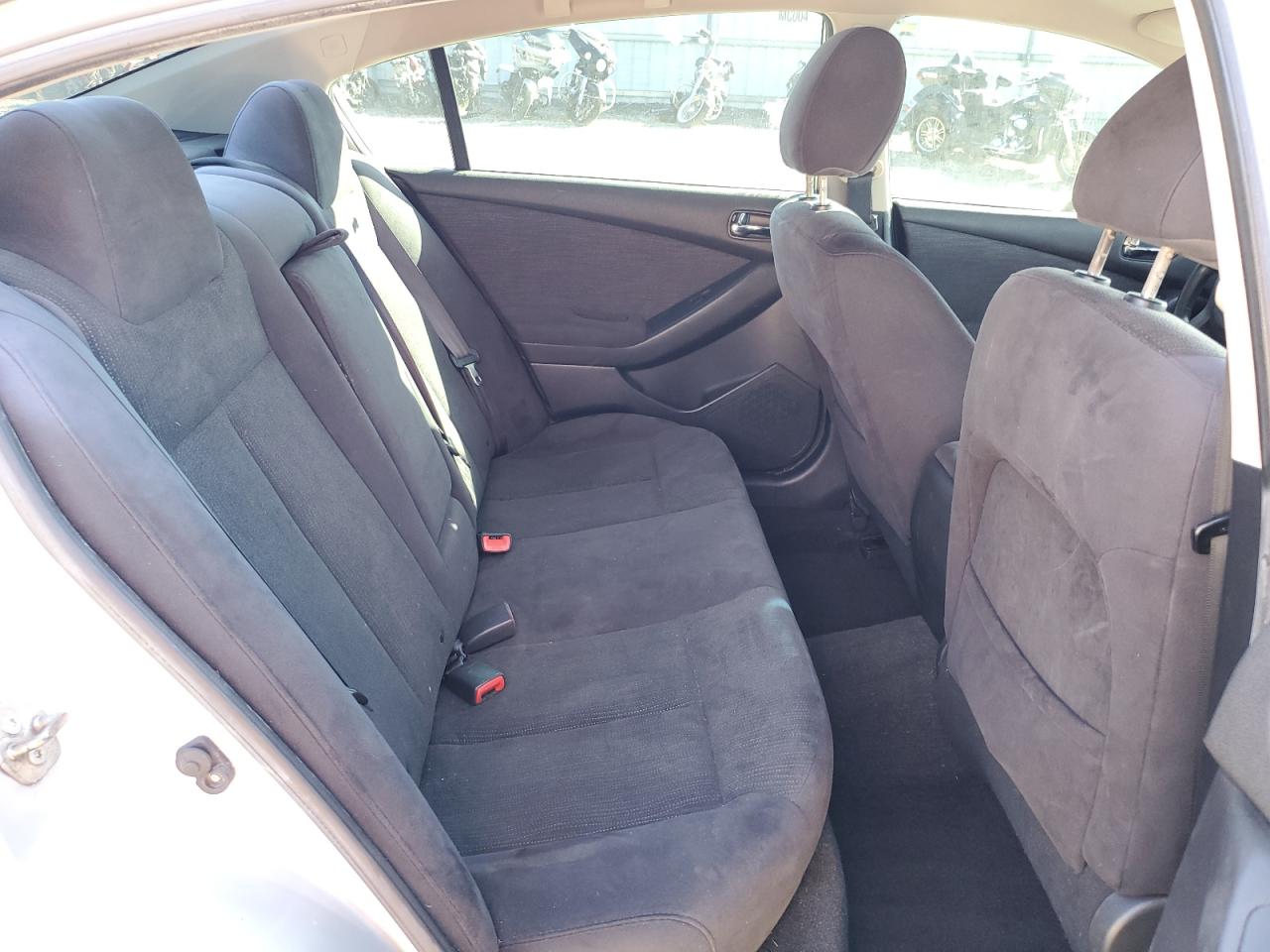 NISSAN ALTIMA BASE