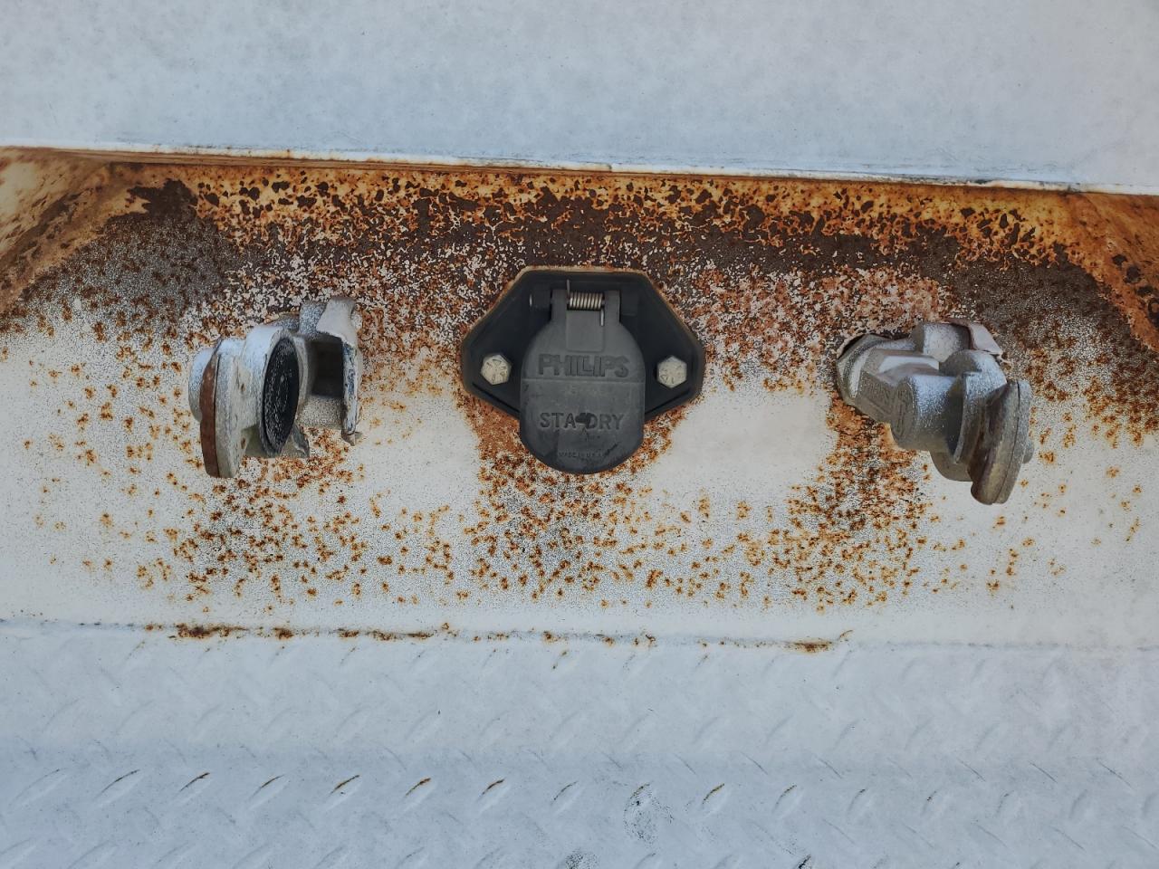 Lot #3301709361 2010 KBH HOPPER