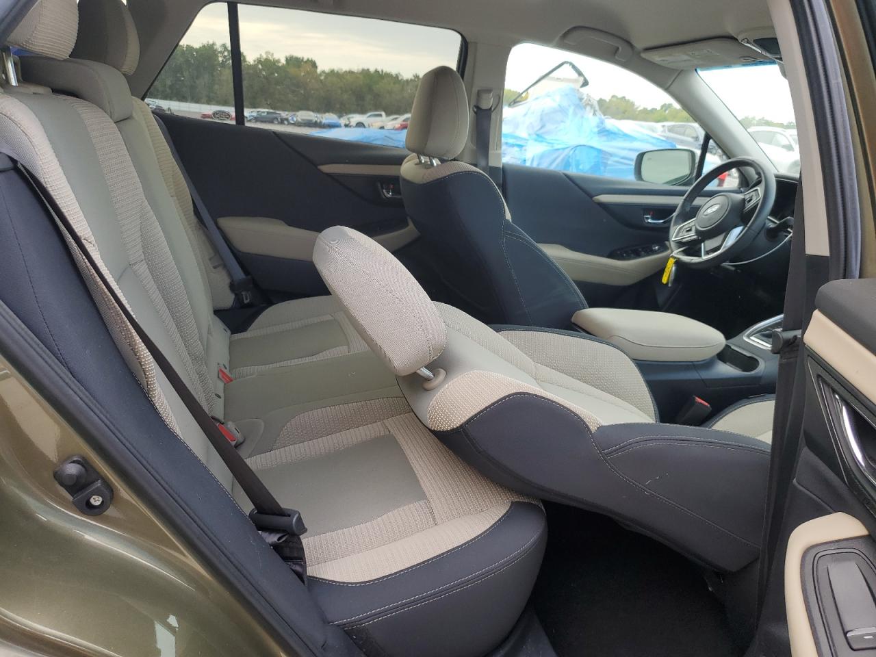 SUBARU OUTBACK PREMIUM