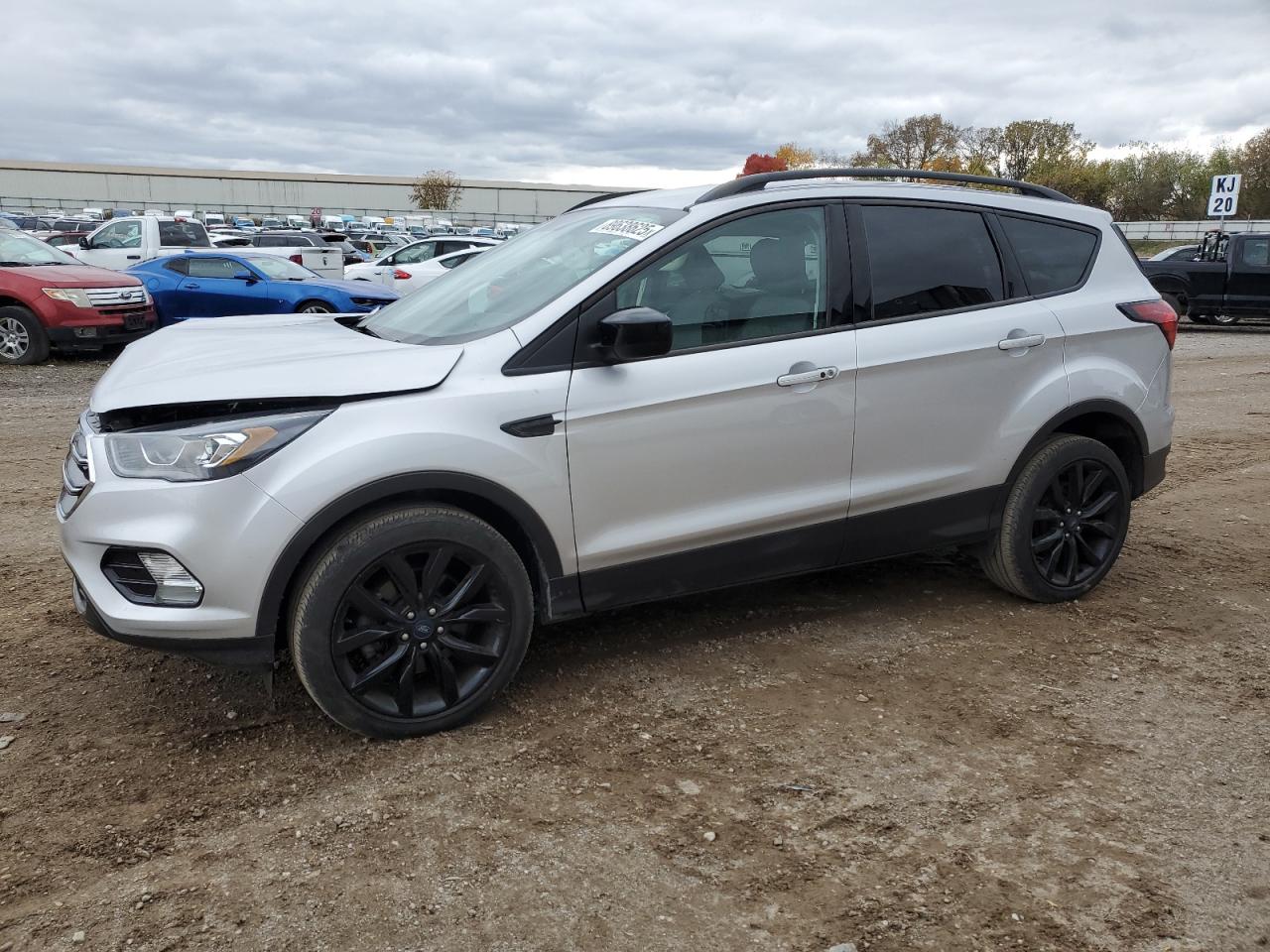 FORD ESCAPE SE