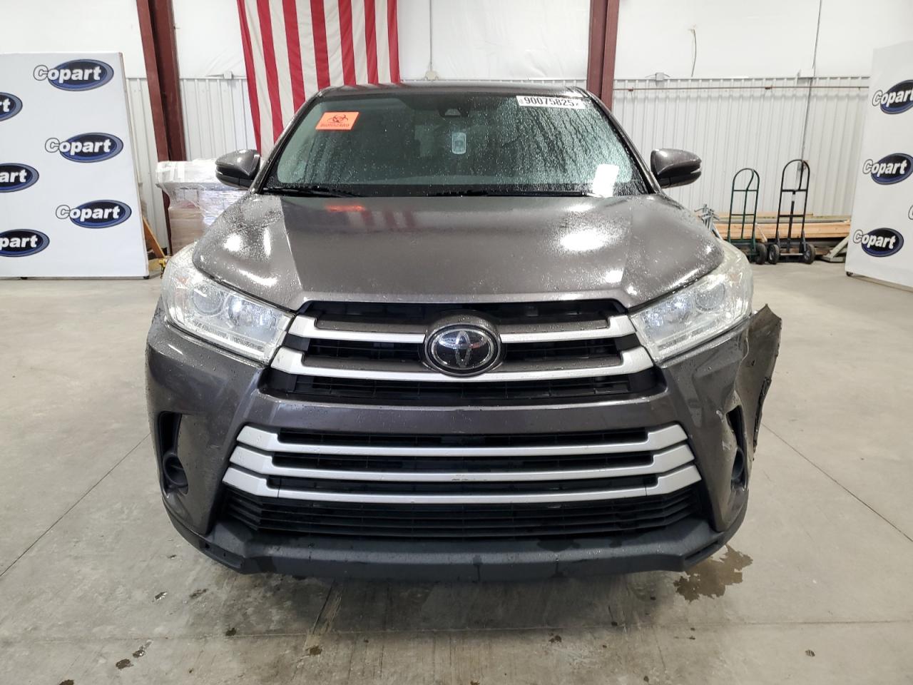 TOYOTA HIGHLANDER LE