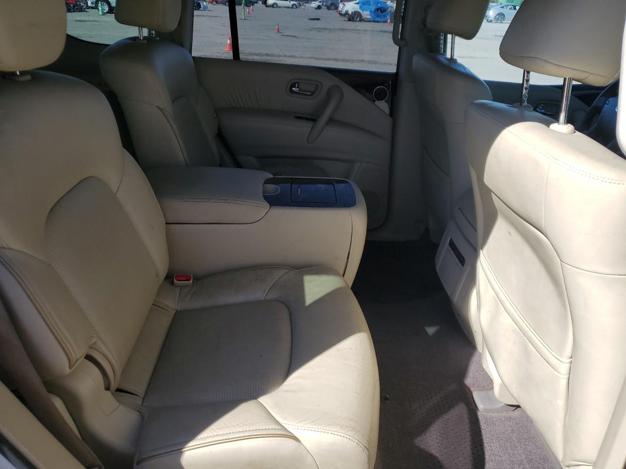 INFINITI QX80 BASE