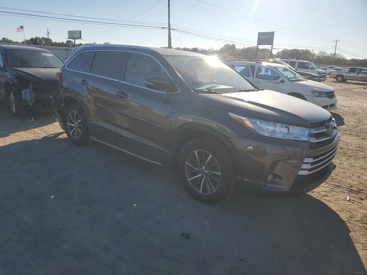 TOYOTA HIGHLANDER SE