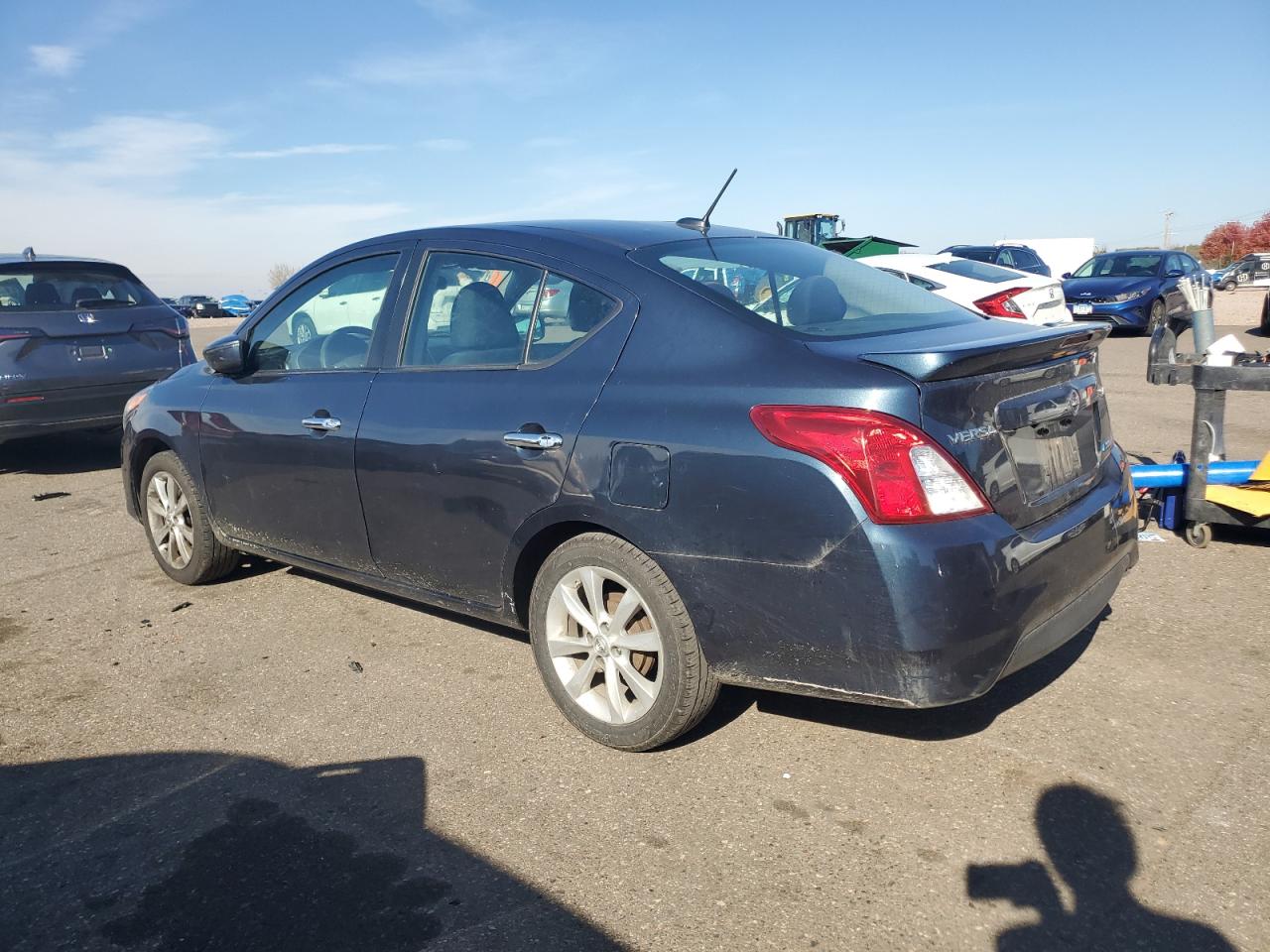 NISSAN VERSA S