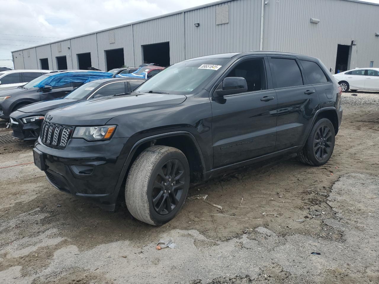 JEEP GRAND CHEROKEE LAREDO